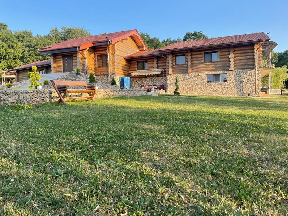 Casa de vacanta de inchiriat