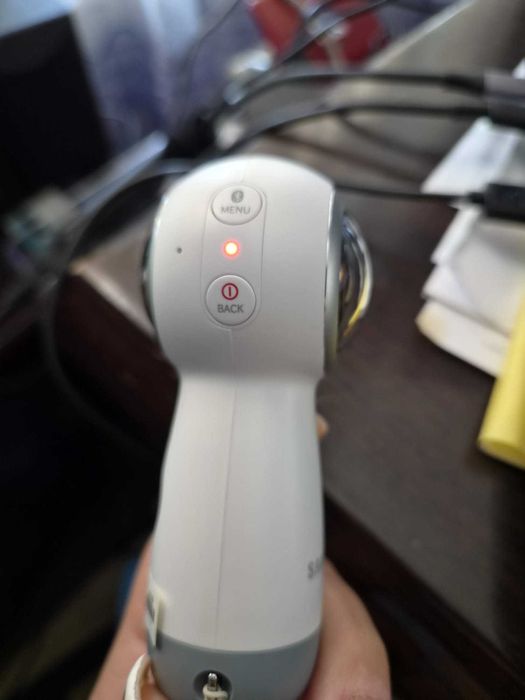 Cameră Video 360° Samsung Gear 360 (2017) SM-R210 - Full Box / 4K