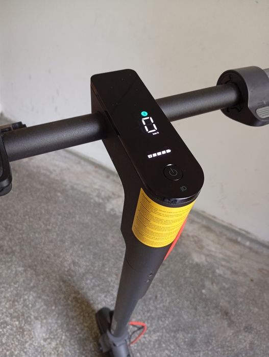 Trotineta Xiaomi 4 Pro Gen 2.  Nouă