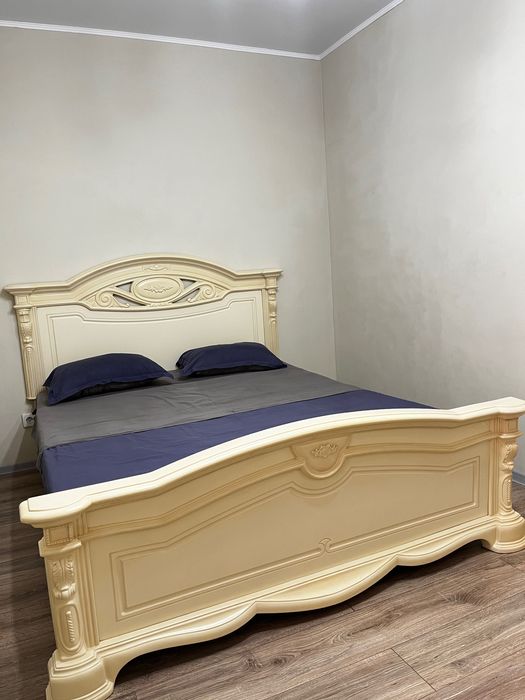 Продам кровать б/у в нормальном состоянии