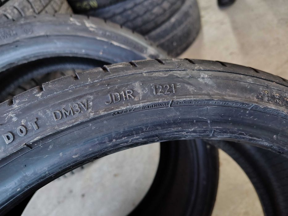 2бр.летни гуми DUNLOP 225 35 18 DOT21 цена за брой