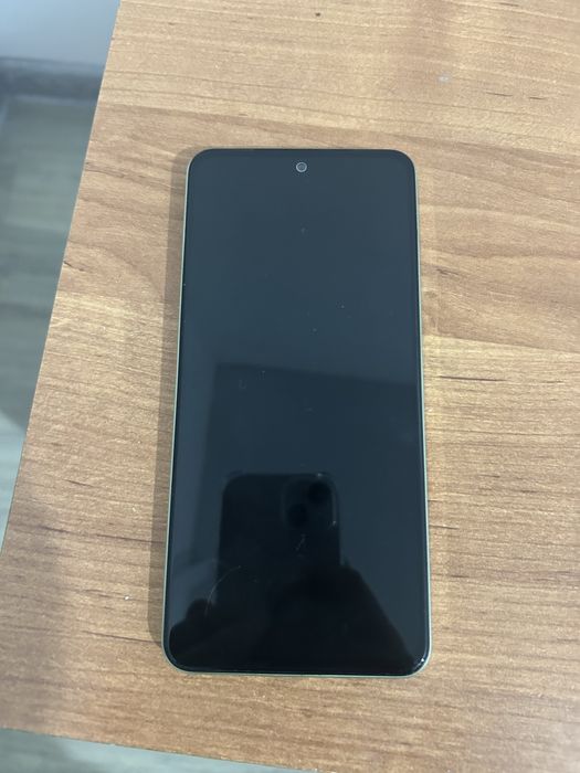 Vivo Y100 в хорошем состоянии