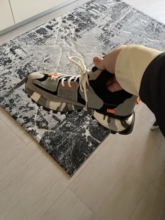 Adidasi gryxx purtati o data marime 40 - 41