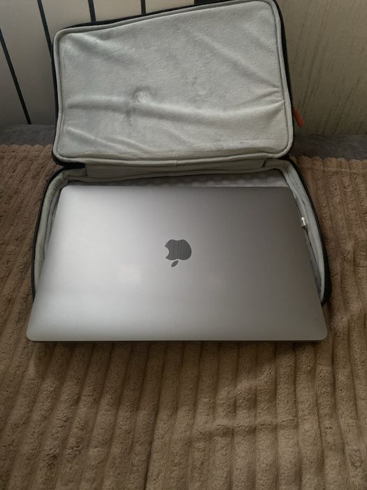 Продам macbook air