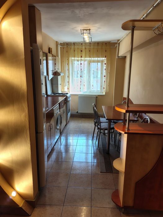 Inchiriez apartament 2 camere