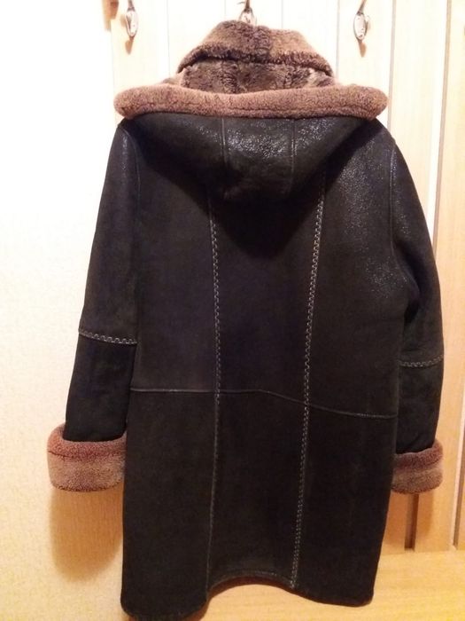 Продам б/у дубленку