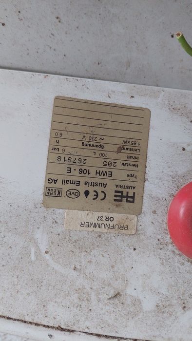 Vând boiler electric 100l