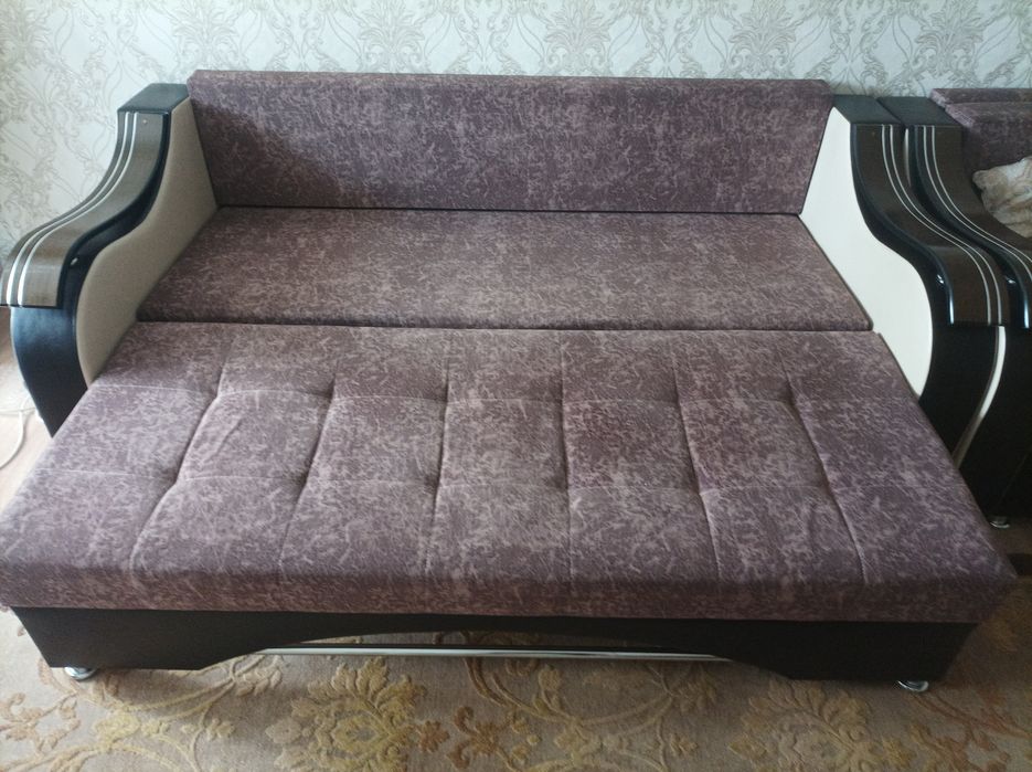 Продам диван с креслом