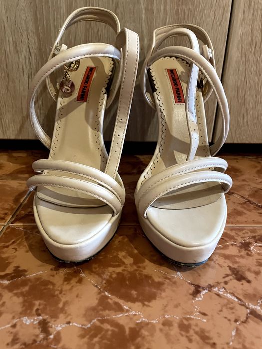 Официални сандали размер 37