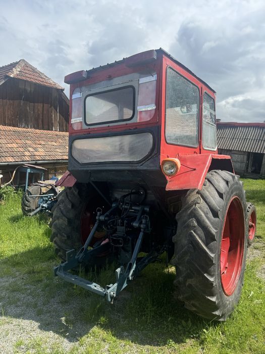 Tractor u650 cu incarcator