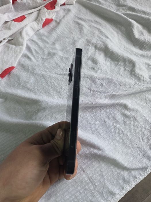 Продам iPhone 13 128gb