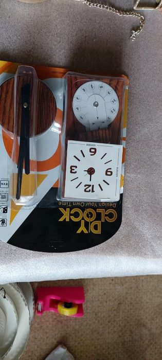 Часы настенные металлические