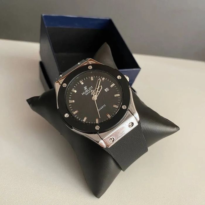 Часы HUBLOT часы