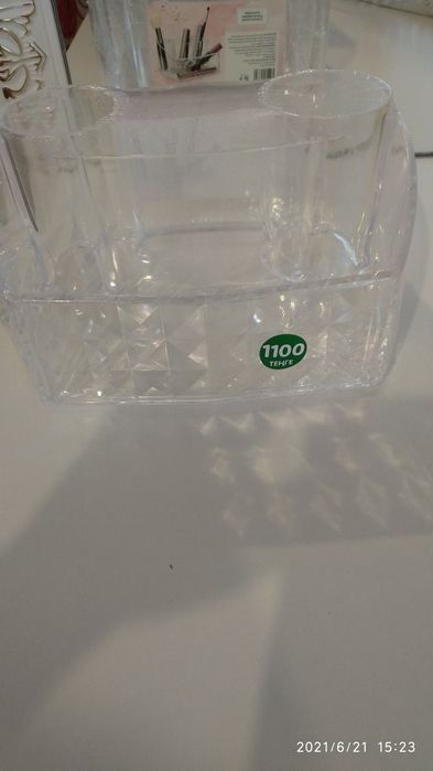 Органайзер для косметики.