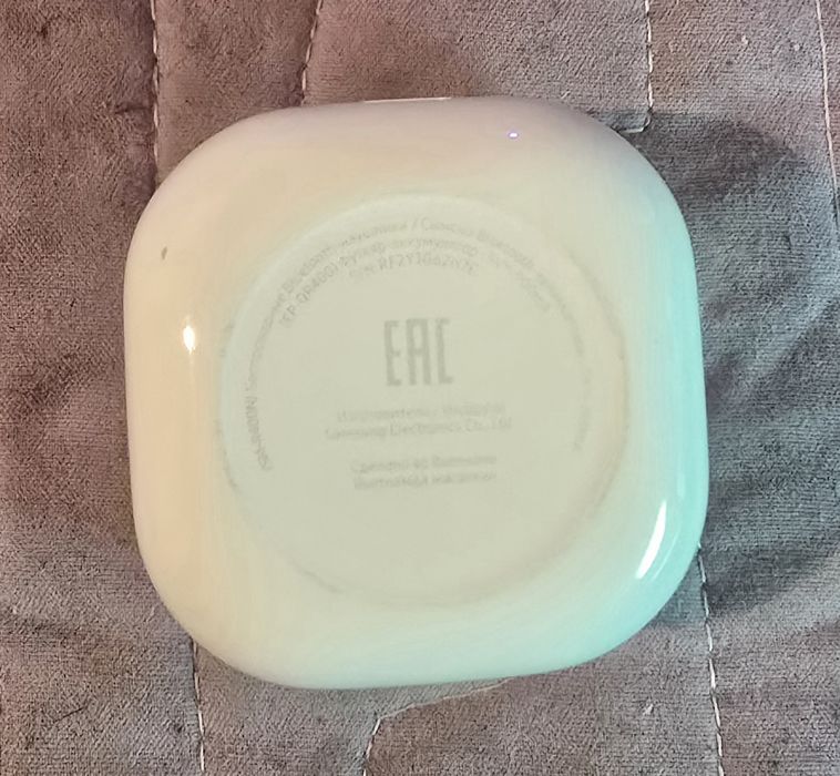 Samsung Galaxy buds FE