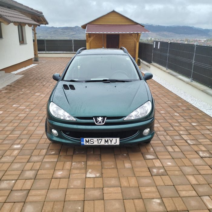 Peugeot 206 2005 benzină, 1.000 € — imagine 4