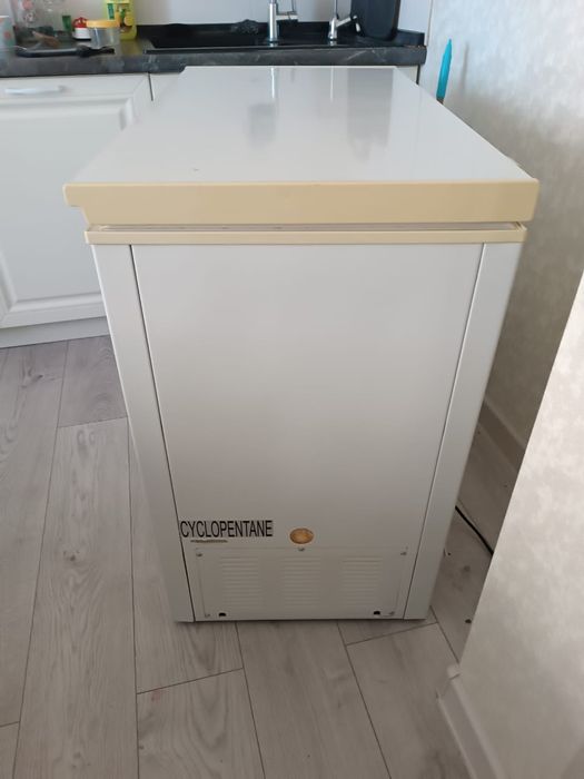 Продам морозильник Мидеа возможно доставка будет