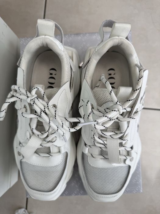 Спортни обувки,много запазени