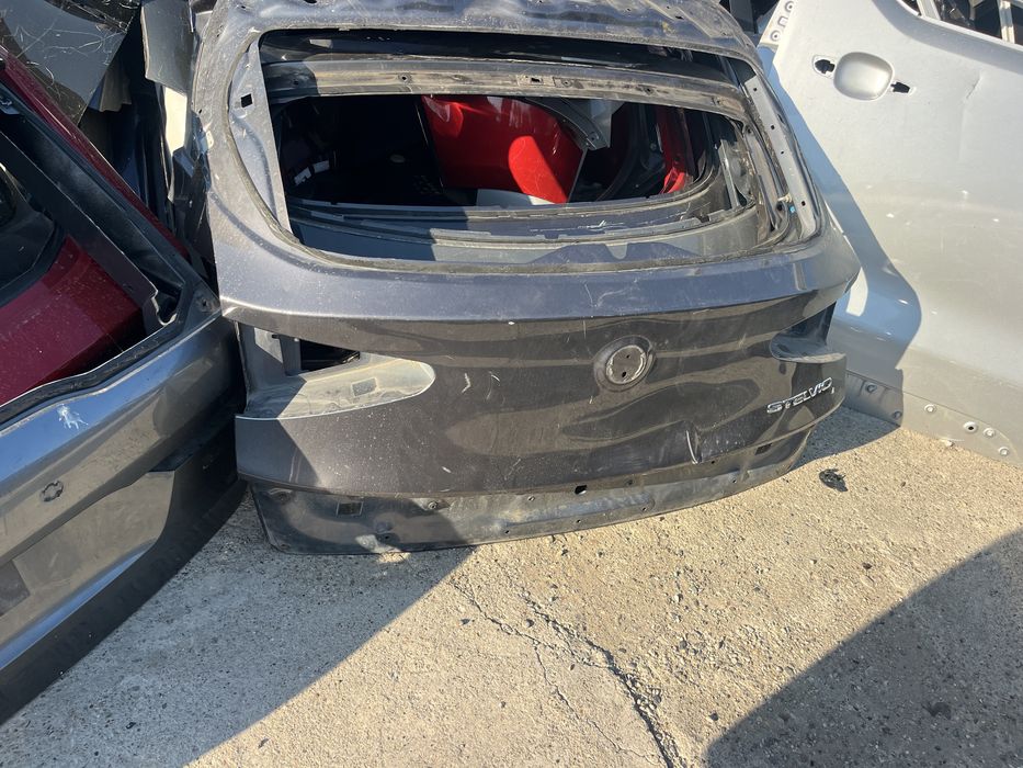 Капак,багажник Alfa Romeo Stelvio 3бр