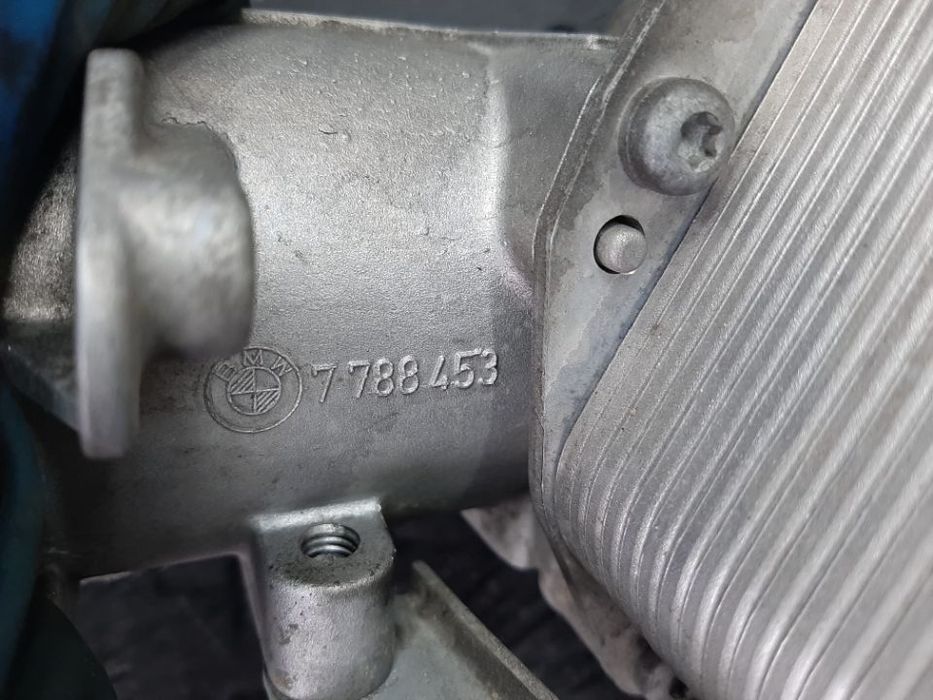 carcasa filtru ulei cu termoflot  bmw serie 3 e90 3.0 d 2.5d 7788453