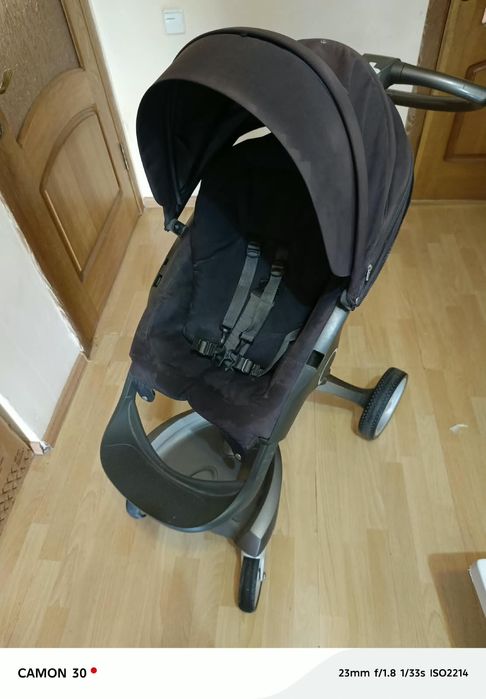 Продам коляску  Stokke
