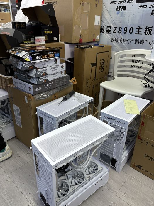 Компьютеры, девайсы, ноутбуки