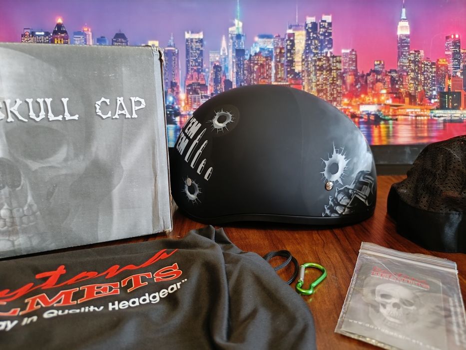 Мото шлем от бренда DAYTONA