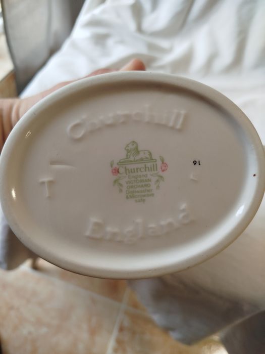 Порцеланов сервиз Churchill Chartwell victorian orchard