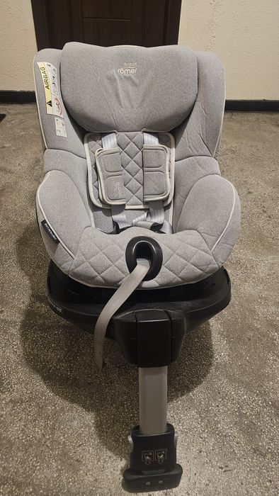 Scaun auto Britax Romer Dualfix iSize Rotativ