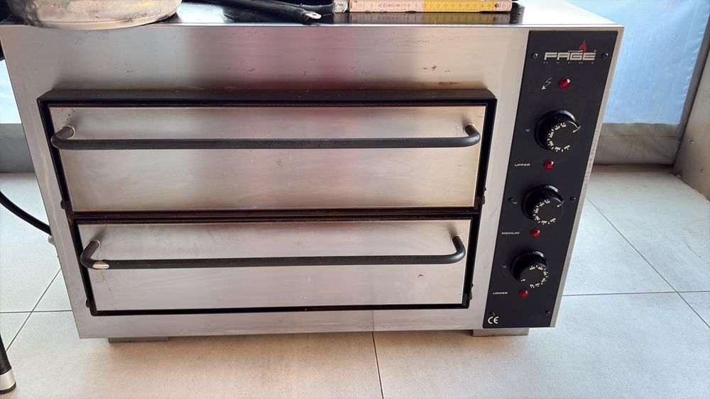 Nou!! Cuptor pt pizza FAGE!!