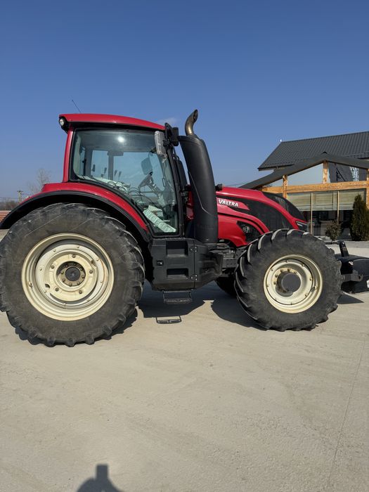 Tractor VALTRA T194
