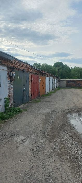 Продам гараж 2х уровнях