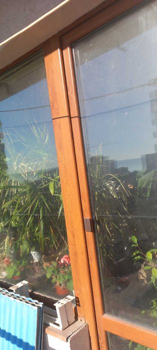 Продавам вратопрозорец