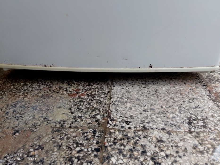 Хладилник NEO с горна камера