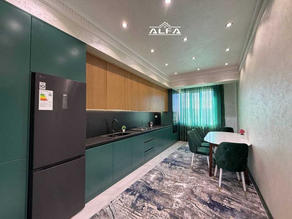 Kvartira uy xonadon sotiladi 3 xonali 90m² 6-qavat.