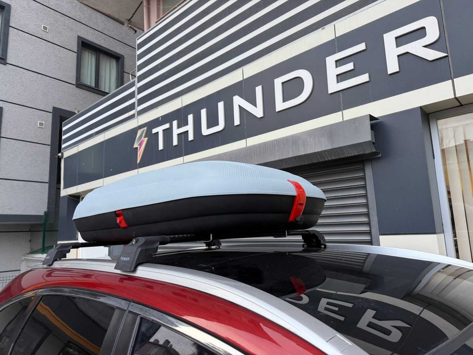 THUNDER Premium Автобокс 370L Черен / Карбон