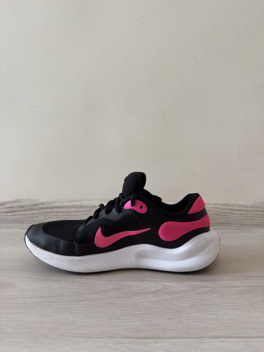 Детски обувки Nike Revolution 7 GS