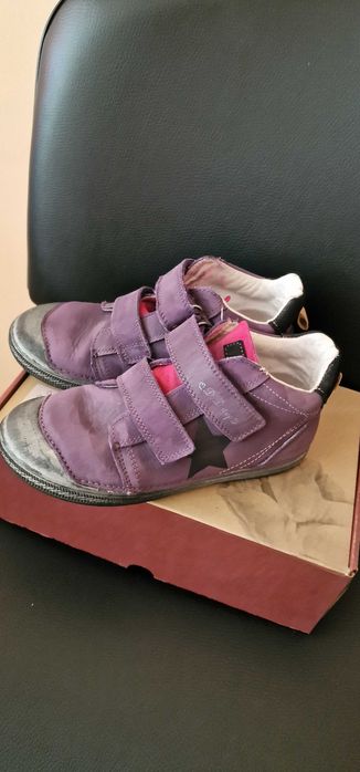 Детски обувки D.D.step от естествена кожа номер 33