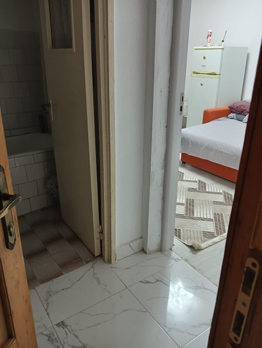 Garsoniera  de vânzare  etajul 1