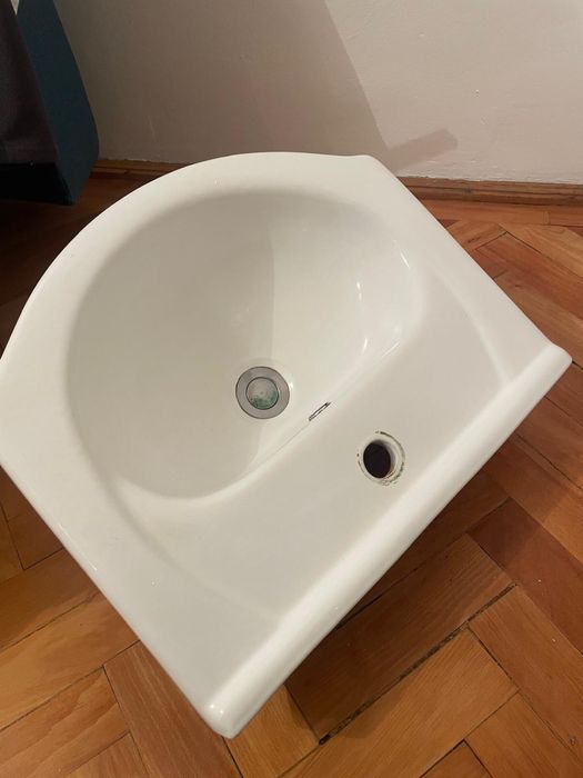 Chiuvetă baie stare bună