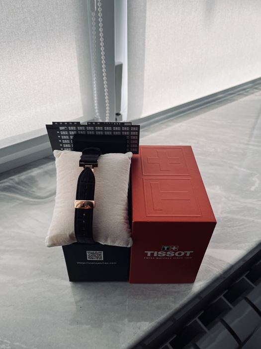 TISSOT goldrun gold 38 MM