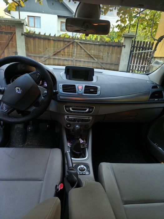 RENAULT Megane 2010 — imagine 2