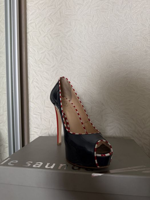 Туфли по 15к срочно