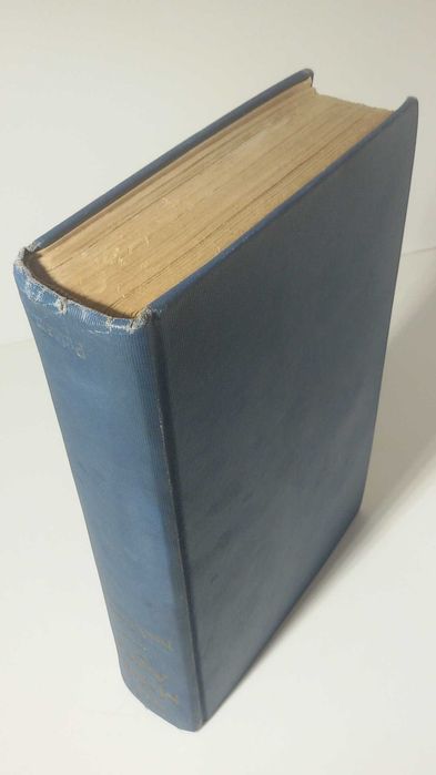 Стара книга - The Middle Ages - Fr. Funck-Brentano 1926