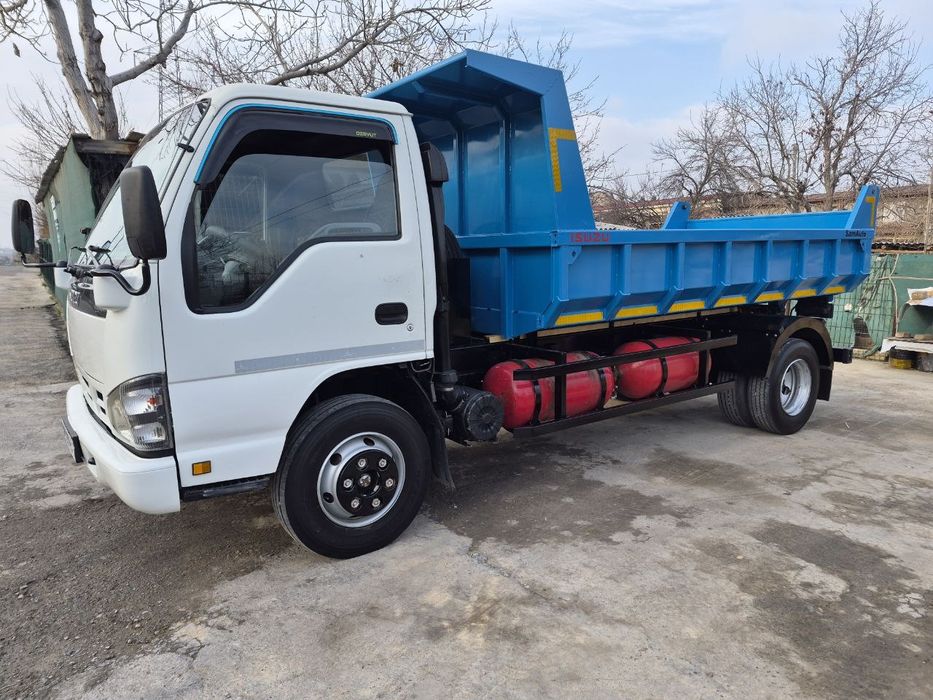 Исузи самасвал Isuzu