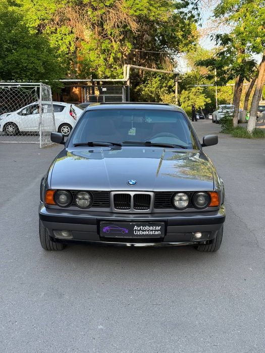 •BMW E34 2.5L 1990 год•