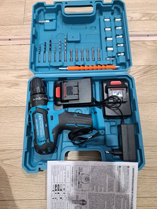 Шуруповерт макита новый