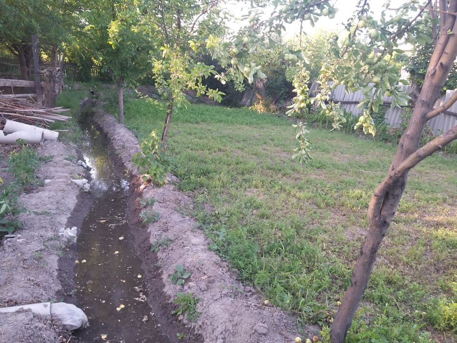 Продам участок с недостроенным домом