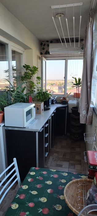 Vânzare apartament 3 camere utilat și mobilat