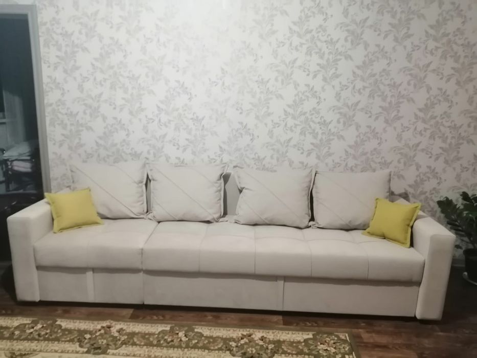 Диван в хорошем состоянии